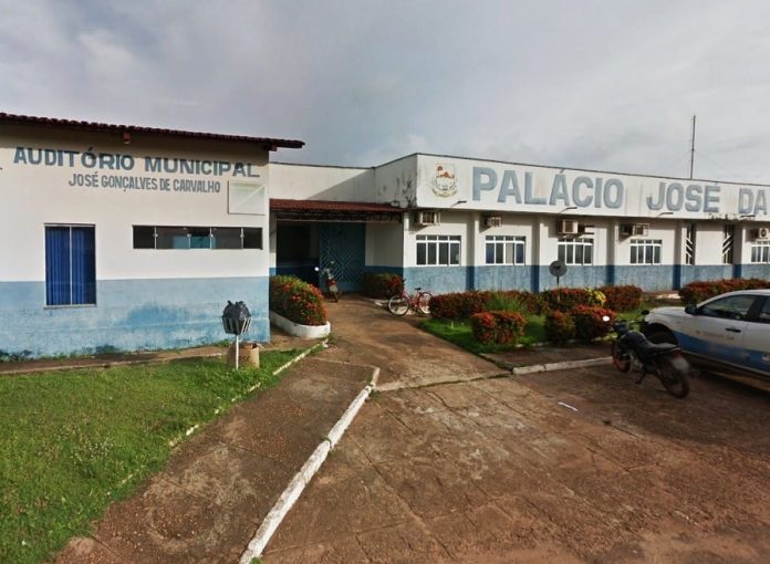 Escândalo de Água em Ananás: Prefeitura é Condenada por Negligência!