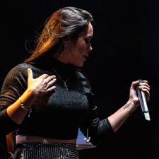 FLAVINHA CANTORA DESTAQUE DO NA REGIAO DO TOCANTINS